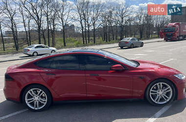 Лифтбек Tesla Model S 2016 в 
