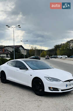 Лифтбек Tesla Model S 2013 в 