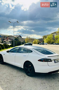 Лифтбек Tesla Model S 2013 в 