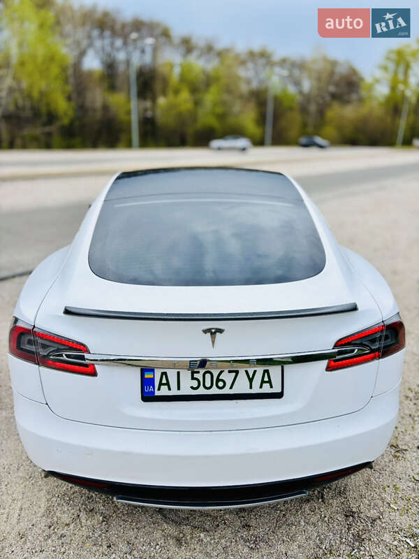 Лифтбек Tesla Model S 2013 в Днепре