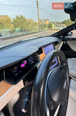 Лифтбек Tesla Model S 2019 в 