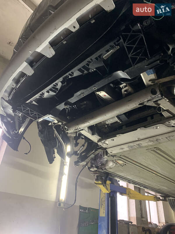 Лифтбек Tesla Model S 2016 в Ровно фото 12 Лифтбек Tesla Model S 2016 в Ровно