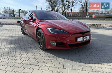 Лифтбек Tesla Model S 2017 в 
