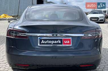 Лифтбек Tesla Model S 2017 в 