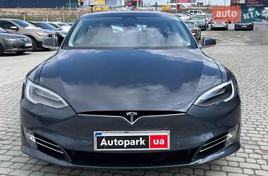 Лифтбек Tesla Model S 2017 в 