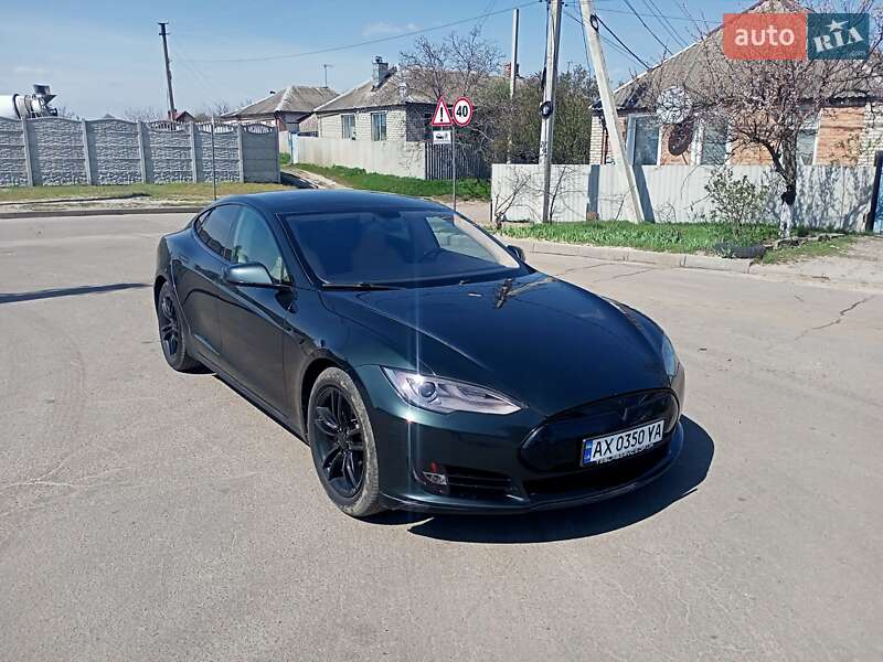 Лифтбек Tesla Model S 2013 в Харькове