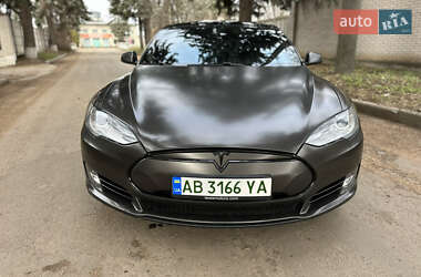 Лифтбек Tesla Model S 2014 в 