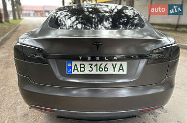 Лифтбек Tesla Model S 2014 в 