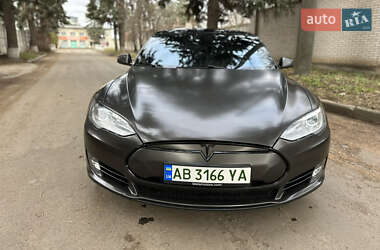 Лифтбек Tesla Model S 2014 в 