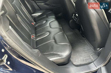 Лифтбек Tesla Model S 2014 в 