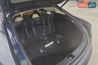 Лифтбек Tesla Model S 2014 в 