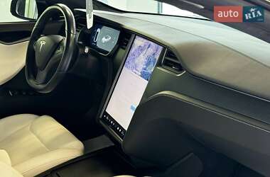 Ліфтбек Tesla Model S 2020 в 