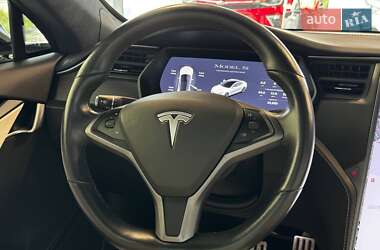 Ліфтбек Tesla Model S 2020 в 