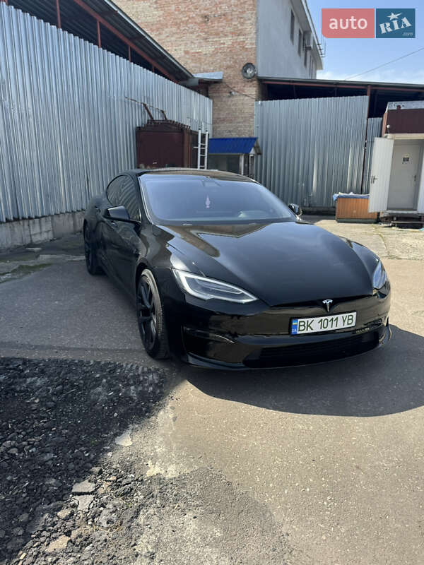 Лифтбек Tesla Model S 2021 в 