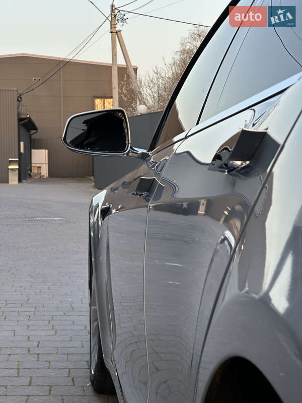 Ліфтбек Tesla Model S 2016 в Івано-Франківську
