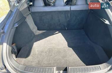 Лифтбек Tesla Model S 2014 в 