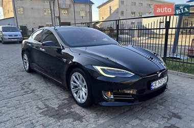 Лифтбек Tesla Model S 2017 в 