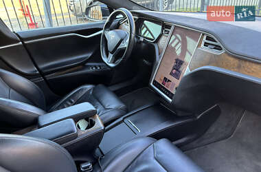Лифтбек Tesla Model S 2017 в 
