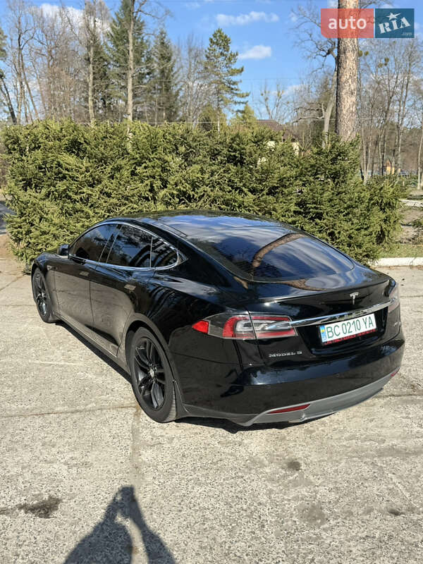 Ліфтбек Tesla Model S 2014 в Шепетівці