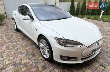 Ліфтбек Tesla Model S 2015 в 