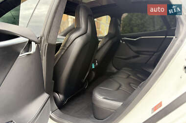 Ліфтбек Tesla Model S 2015 в 