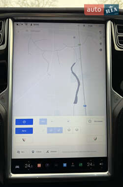 Ліфтбек Tesla Model S 2015 в 
