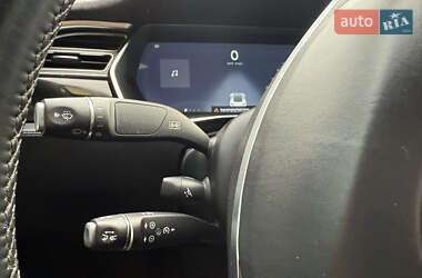 Ліфтбек Tesla Model S 2015 в 