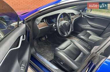Лифтбек Tesla Model S 2018 в 