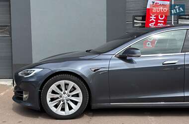 Лифтбек Tesla Model S 2018 в 
