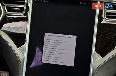 Лифтбек Tesla Model S 2018 в 