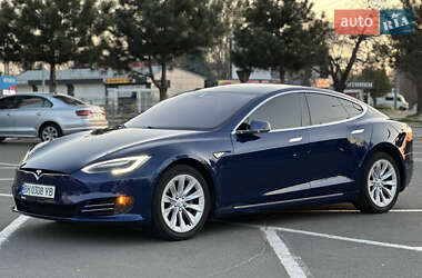 Лифтбек Tesla Model S 2016 в Одессе