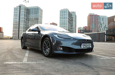 Ліфтбек Tesla Model S 2019 в 