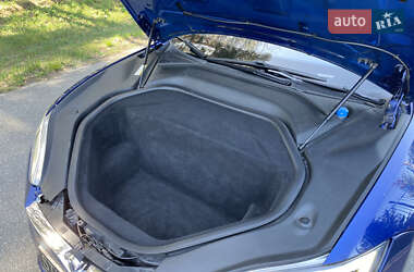 Лифтбек Tesla Model S 2015 в 