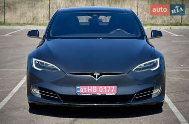 Ліфтбек Tesla Model S 2016 в 