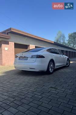 Лифтбек Tesla Model S 2017 в 