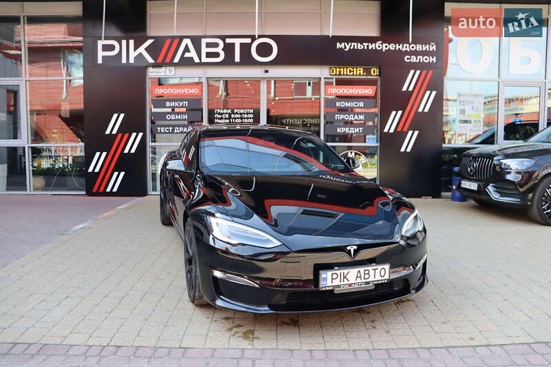 Tesla Model S 2021