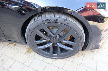 Лифтбек Tesla Model S 2021 в 