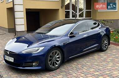 Лифтбек Tesla Model S 2017 в 