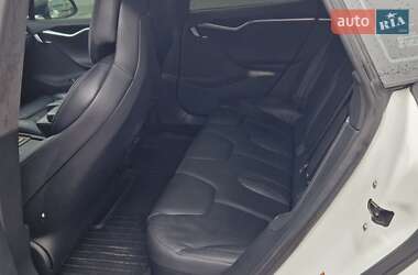 Лифтбек Tesla Model S 2017 в 