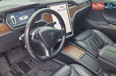 Лифтбек Tesla Model S 2017 в 