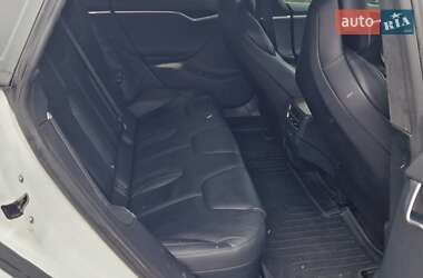 Лифтбек Tesla Model S 2017 в 