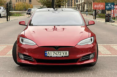 Лифтбек Tesla Model S 2016 в 