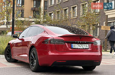 Лифтбек Tesla Model S 2016 в 