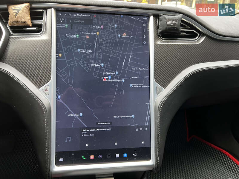 Ліфтбек Tesla Model S 2016 в Києві