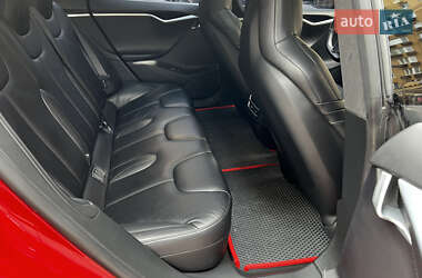 Лифтбек Tesla Model S 2016 в 