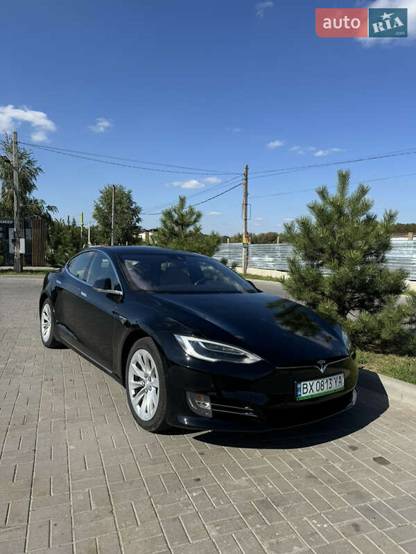 Лифтбек Tesla Model S 2016 в Хмельницком фото 14 Лифтбек Tesla Model S 2016 в Хмельницком