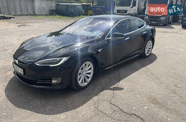 Лифтбек Tesla Model S 2018 в 