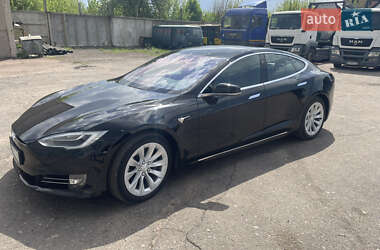 Лифтбек Tesla Model S 2018 в 
