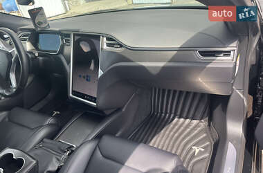 Лифтбек Tesla Model S 2018 в 