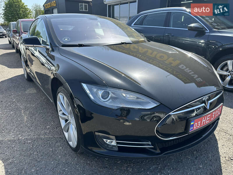 Лифтбек Tesla Model S 2013 в Одессе